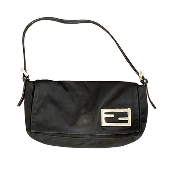 Fendi Black FF Logo Plate Baguette - Picture 1 of 7
